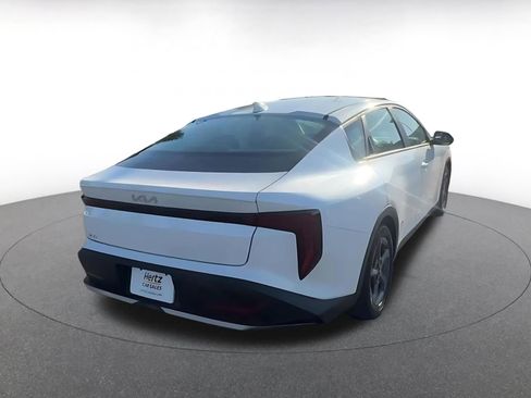 Used 2025 Kia K4 LXS image 15