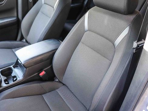 Certified 2025 Honda CR-V EX image 30