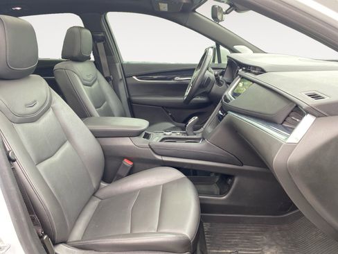 Used 2024 Cadillac XT5 Premium Luxury w/ Technology Package FWD image 17