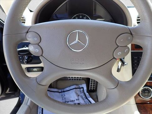 Used 2009 Mercedes-Benz CLK 350 Cabriolet image 15