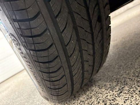 Used 2024 Buick Encore GX Avenir w/ Avenir Technology Package image 37