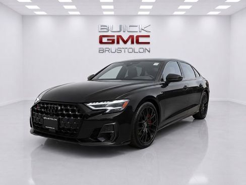 Used 2025 Audi S8 AWD/4WD image 2