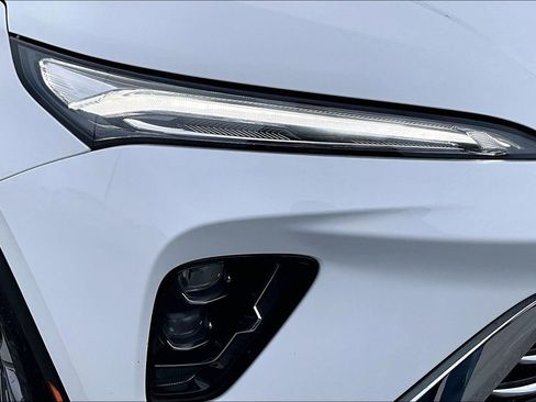 Used 2024 Buick Envision Preferred image 29