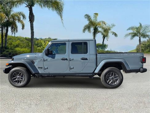 New 2026 Jeep Gladiator Sport image 2