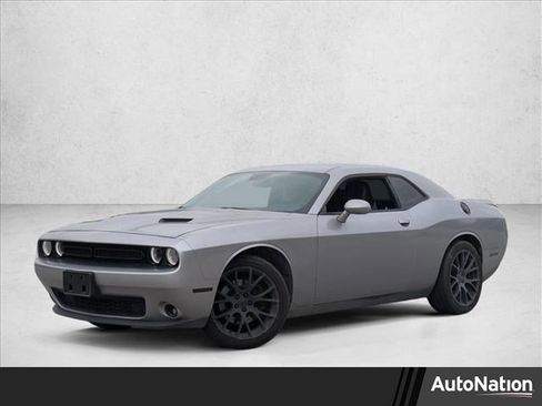 Used 2016 Dodge Challenger SXT Plus image 1
