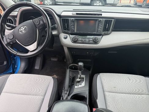 Used 2018 Toyota RAV4 XLE FWD image 6