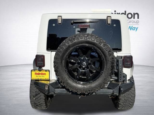 Used 2014 Jeep Wrangler Unlimited Sahara w/ Connectivity Group AWD/4WD image 6