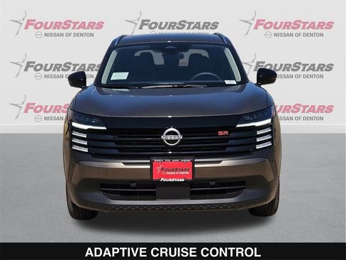 New 2026 Nissan Kicks SR image 10