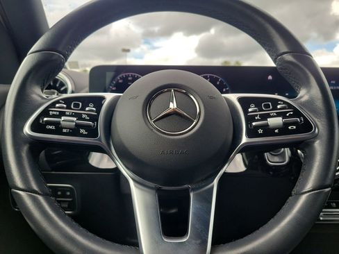 Certified 2022 Mercedes-Benz GLA 250 image 30