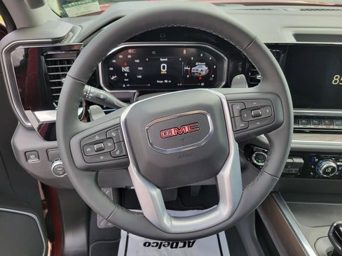 New 2026 GMC Sierra 1500 SLT image 8
