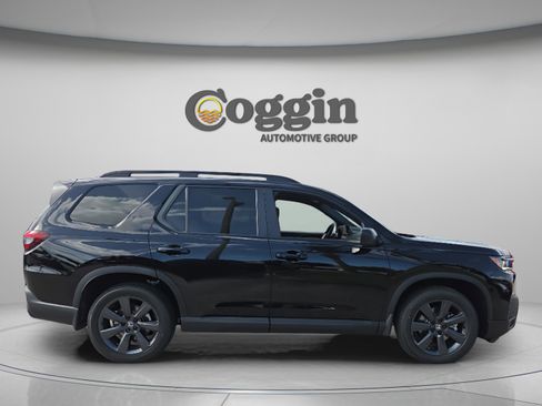 New 2026 Honda Pilot Sport image 6