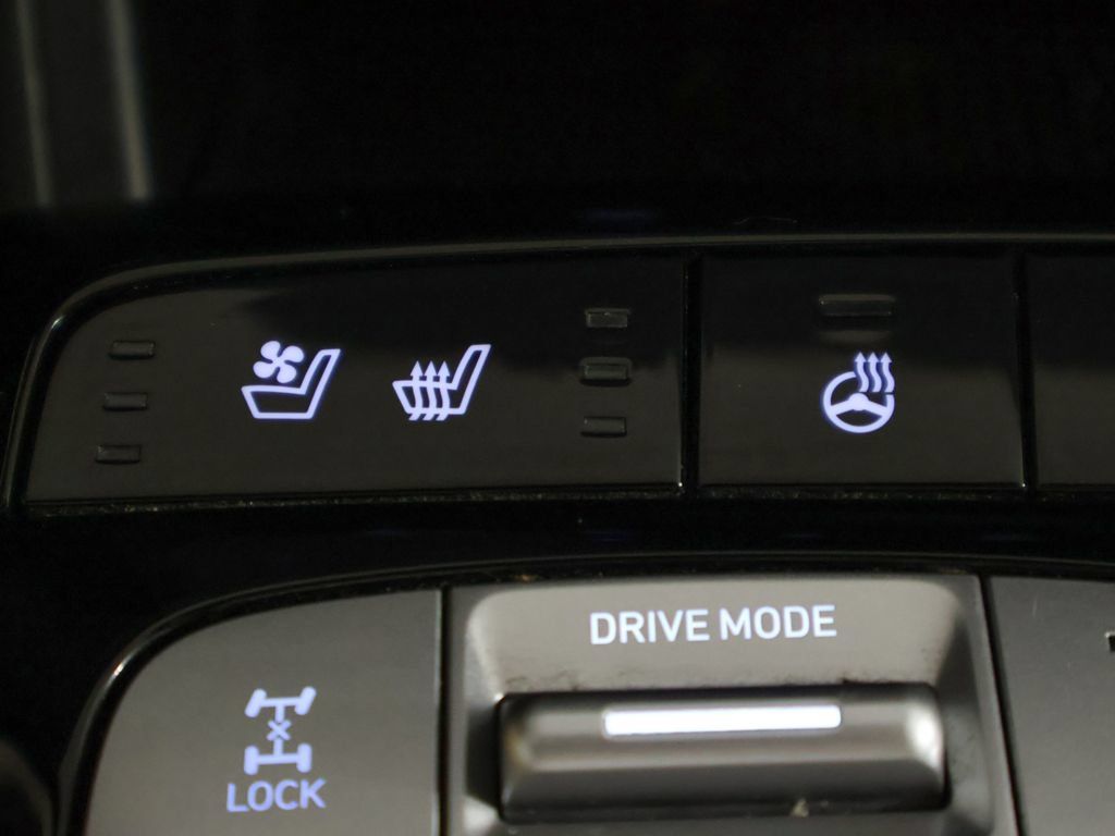 Used 2022 Hyundai Tucson Limited w/ Cargo Package AWD/4WD image 46