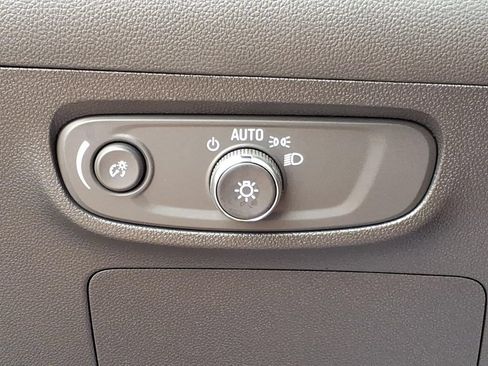 Used 2025 Buick Encore GX Sport Touring FWD image 15