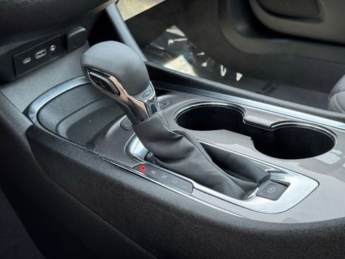 Used 2024 Chevrolet Malibu LT FWD image 34