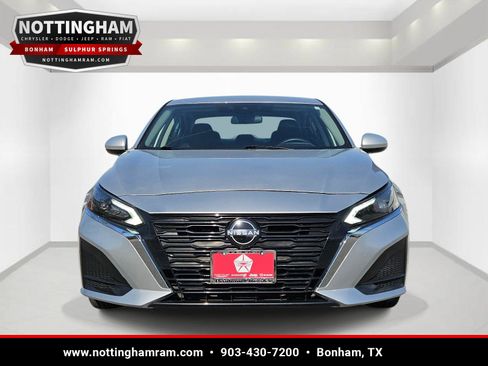 Used 2023 Nissan Altima 2.5 S FWD image 2