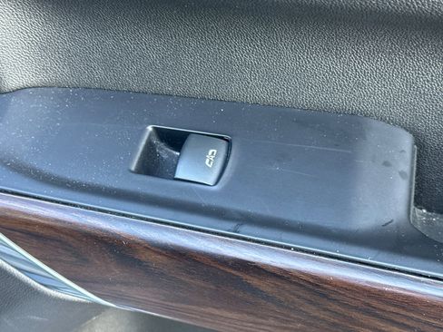 Used 2020 GMC Sierra 1500 SLT w/ SLT Premium Plus Package image 19