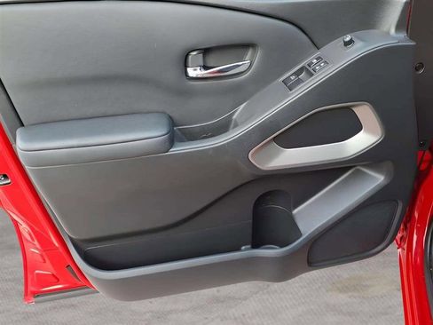 Used 2023 Nissan Frontier SV w/ Technology Package image 9