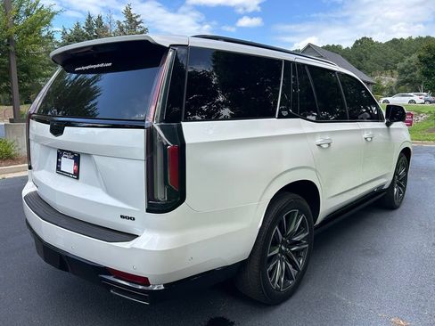 Used 2024 Cadillac Escalade Sport w/ Touring Package AWD/4WD image 28