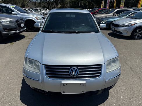 Used 2003 Volkswagen Passat GLS FWD image 2