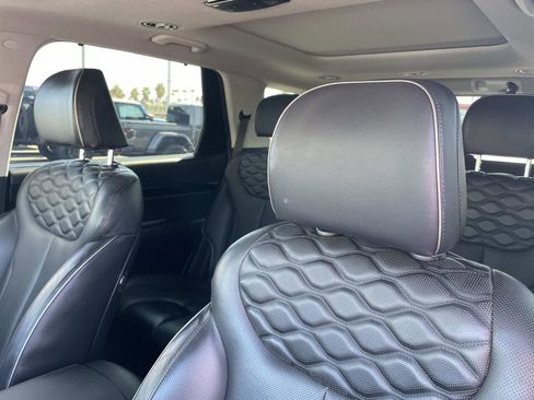 Certified 2022 Hyundai Palisade Limited w/ Cargo Package image 22