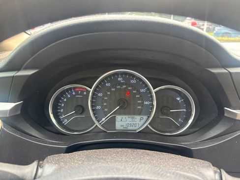 Used 2015 Toyota Corolla LE FWD image 10