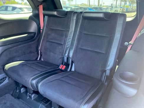 Used 2022 Dodge Durango SRT w/ Technology Group AWD/4WD image 14
