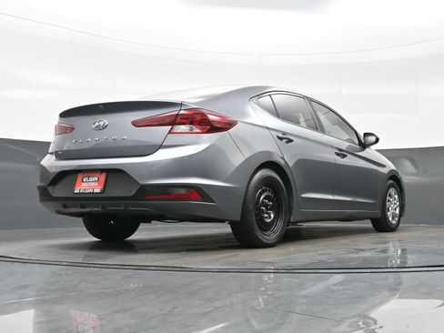 Used 2019 Hyundai Elantra SE w/ Cargo Package FWD image 26