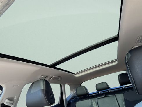 New 2026 Volkswagen Taos SE AWD/4WD image 22
