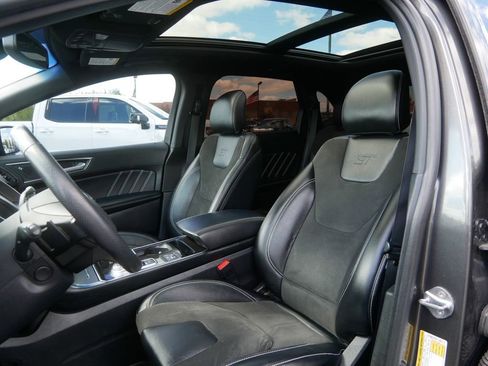 Used 2019 Ford Edge ST w/ Equipment Group 401A AWD/4WD image 11