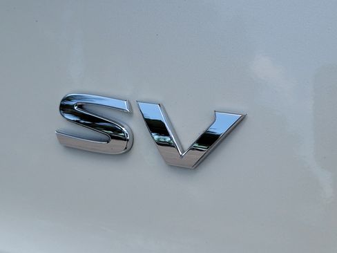 Certified 2023 Nissan Rogue SV FWD image 11