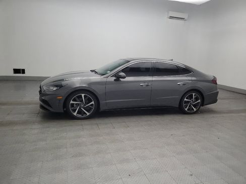 Used 2021 Hyundai Sonata SEL Plus w/ Tech Package FWD image 2