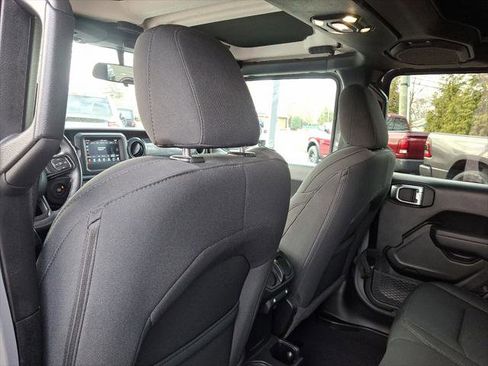 Certified 2022 Jeep Wrangler Unlimited Sport image 21