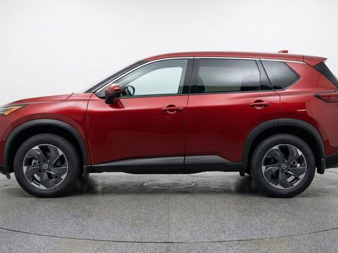 Used 2025 Nissan Rogue SV AWD/4WD image 5