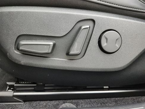 Used 2022 Kia EV6 Wind image 21