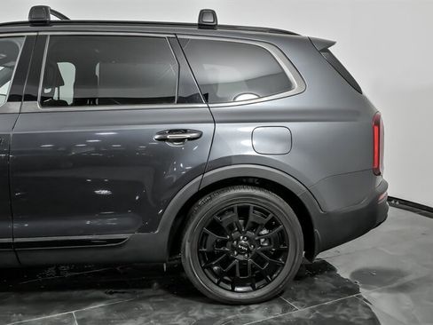 Used 2022 Kia Telluride SX w/ SX Prestige Package image 7