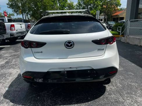 Used 2019 MAZDA MAZDA3 Hatchback w/ Premium Package FWD image 6