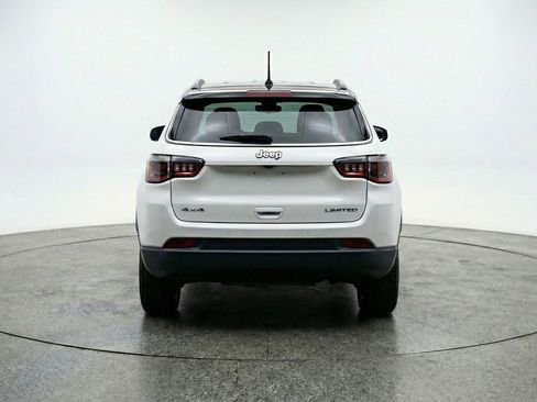 Used 2025 Jeep Compass Trailhawk image 7