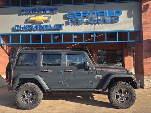 Used 2017 Jeep Wrangler Unlimited Rubicon image 21