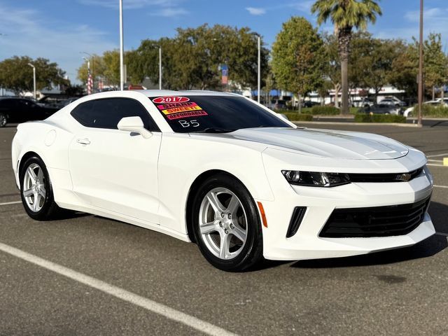 Used 2017 Chevrolet Camaro LT RWD image 3