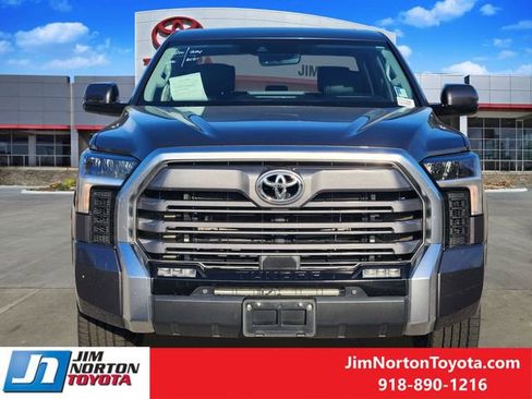 Used 2024 Toyota Tundra Limited image 2