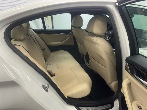 Used 2021 BMW 530i w/ Convenience Package image 16