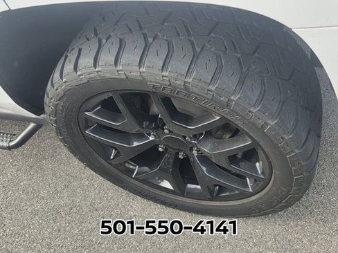 Used 2016 GMC Yukon SLT w/ Open Road Package AWD/4WD image 8