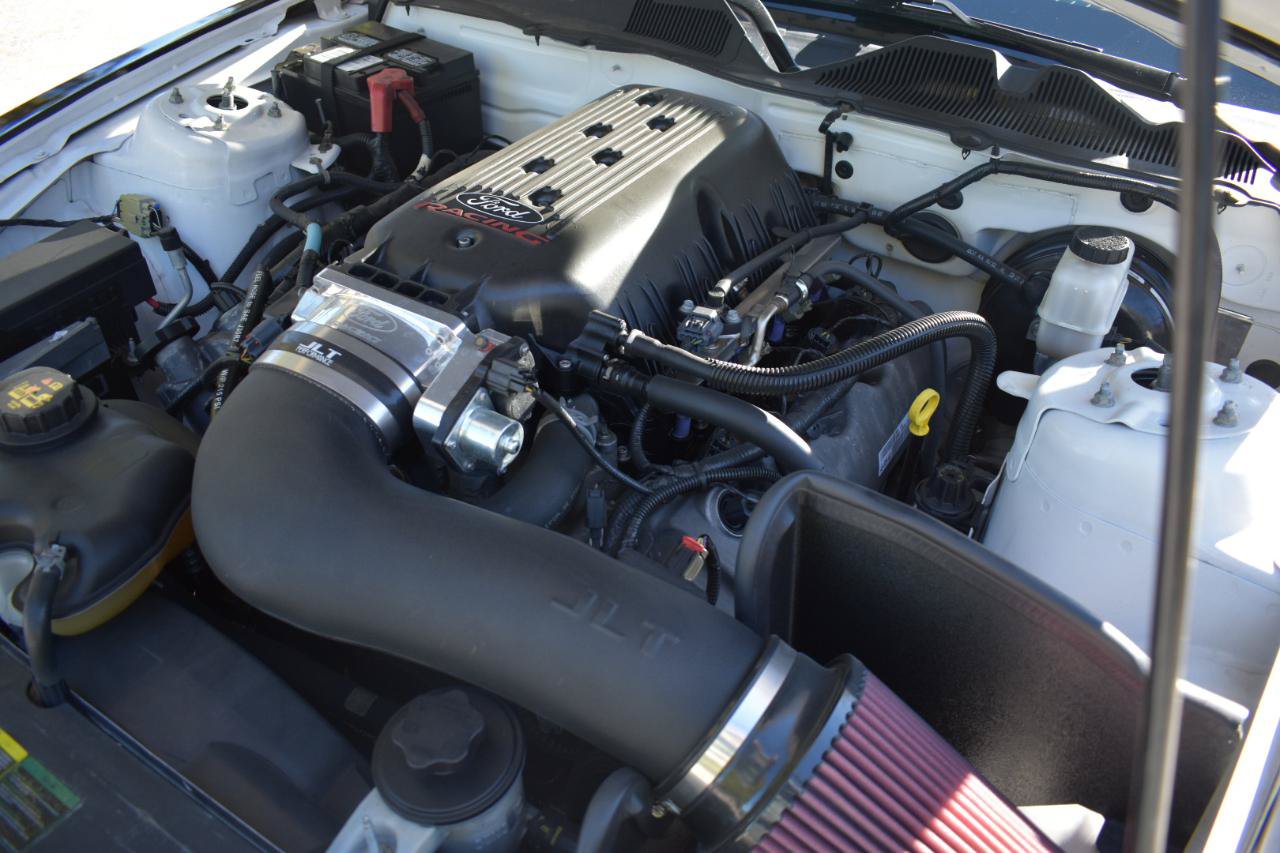 Used 2010 Ford Mustang GT Premium RWD image 26