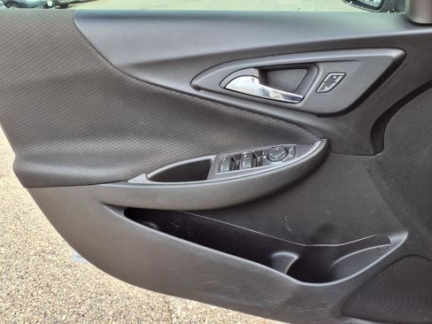 Used 2018 Chevrolet Malibu LS FWD image 21