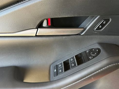 Used 2022 MAZDA CX-30 AWD 2.5 S w/ Select Package image 8