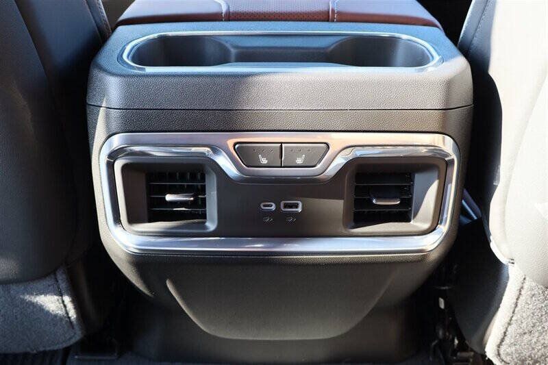 Used 2026 GMC Sierra 3500 Denali Ultimate AWD/4WD image 28