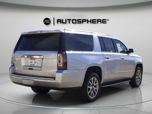 Used 2020 GMC Yukon XL Denali image 10