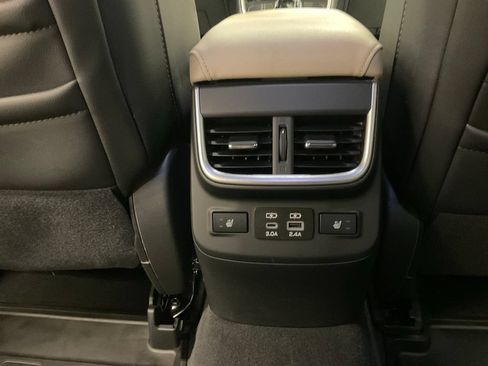 Used 2024 Subaru Outback Limited AWD/4WD image 36