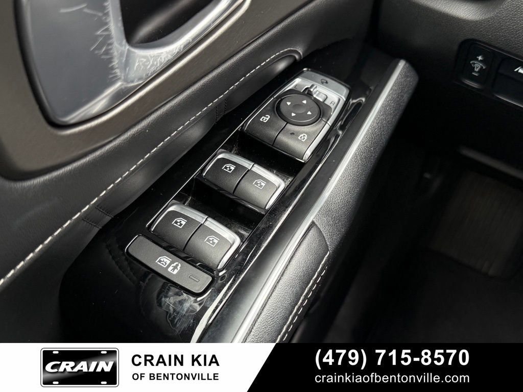 Used 2023 Kia Sorento SX AWD/4WD image 10