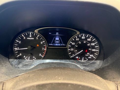 Used 2019 Nissan Pathfinder SL FWD image 21